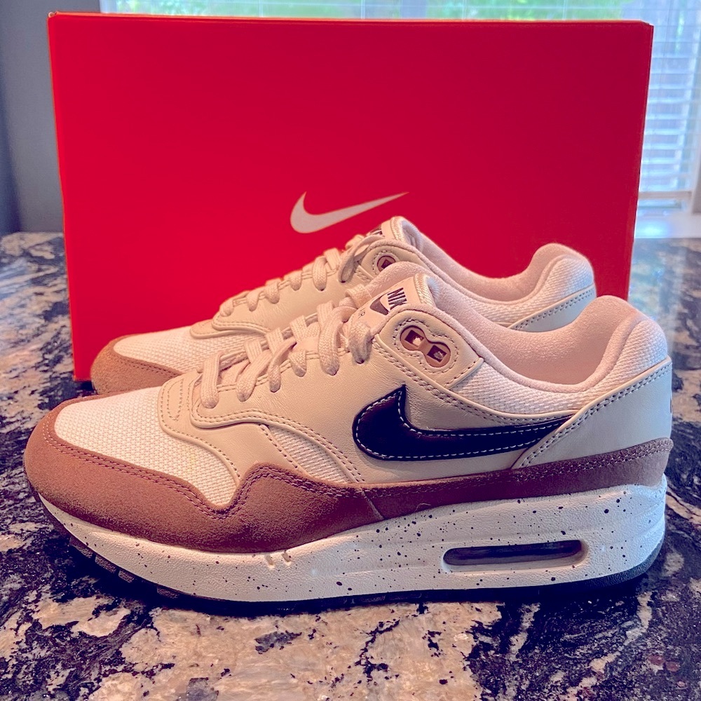 Nike Air Max 1 ‘87 1 & Done Velvet Brown Leather - Women’s Sz 7.5